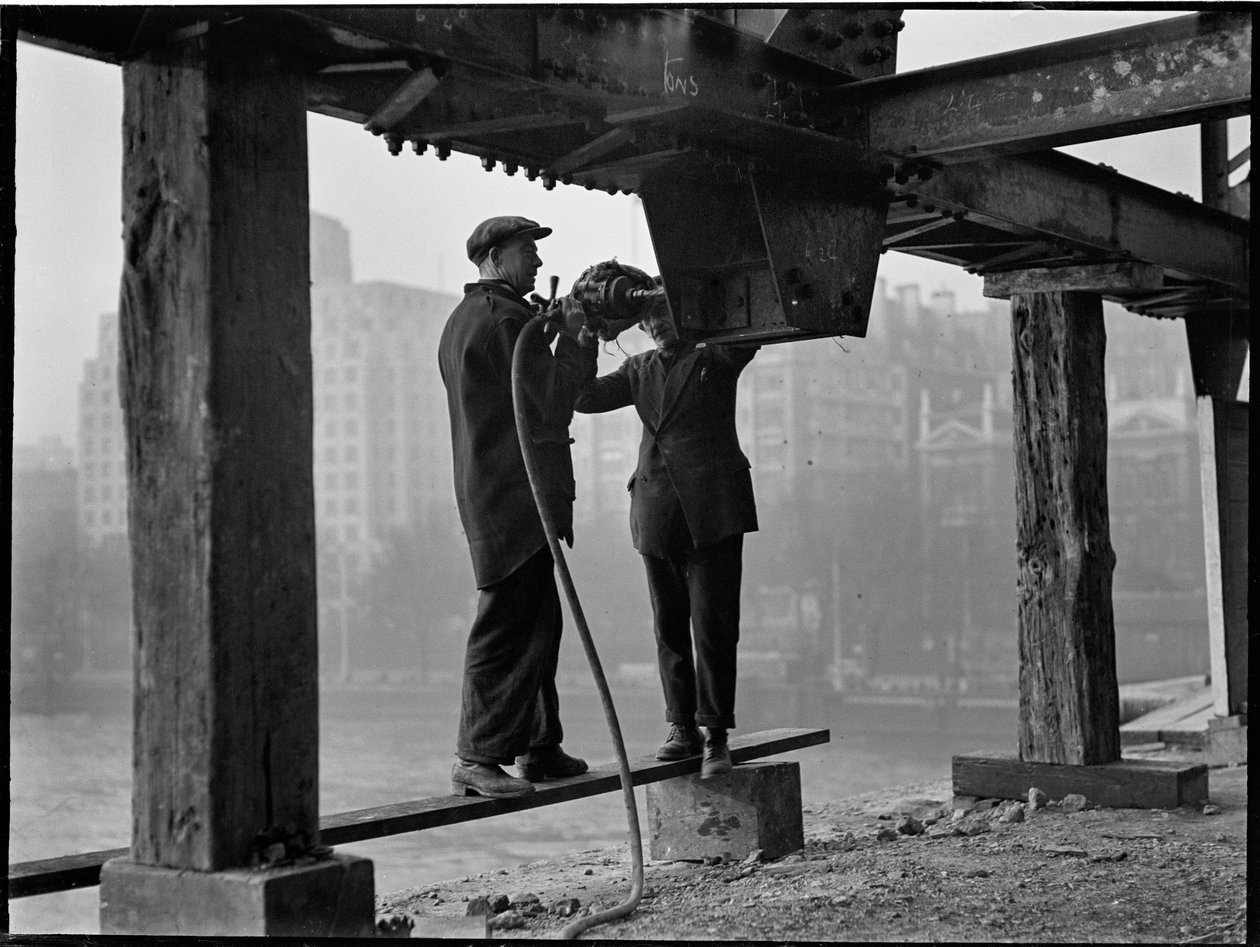 Rivning av Waterloo Bridge, Lambeth, Greater London Authority, 1936. av Charles William Prickett