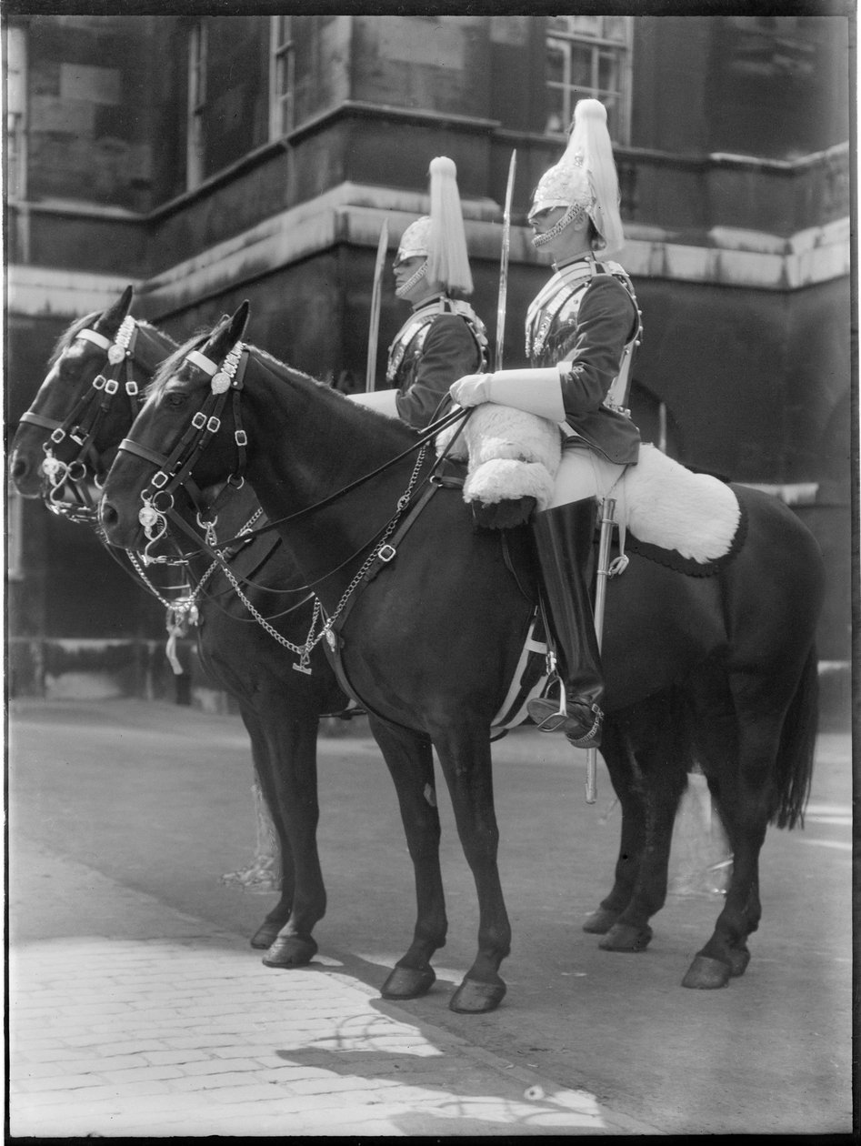 Horse Guards, Whitehall, Whitehall, City of Westminster, Greater London Authority, 1930-talet. av Charles William Prickett