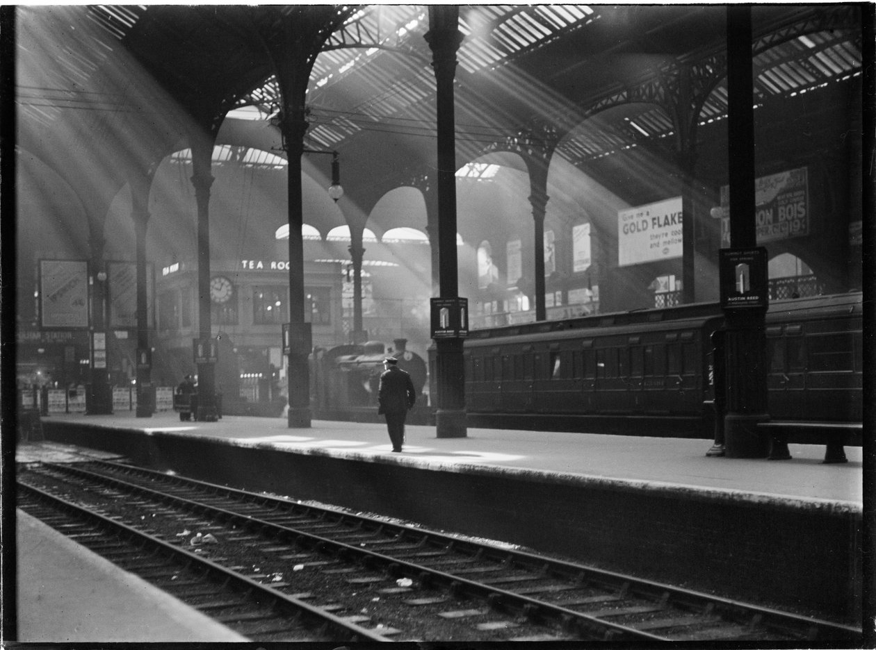 Liverpool Street Station, Liverpool Street, City of London, Greater London Authority, c1932. av Charles William Prickett