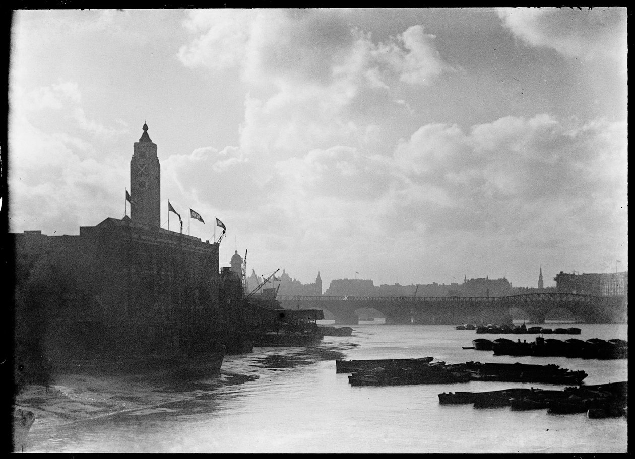 Oxo Tower Wharf, Bargehouse Street, Southwark, Greater London Authority, 1930-talet. av Charles William Prickett