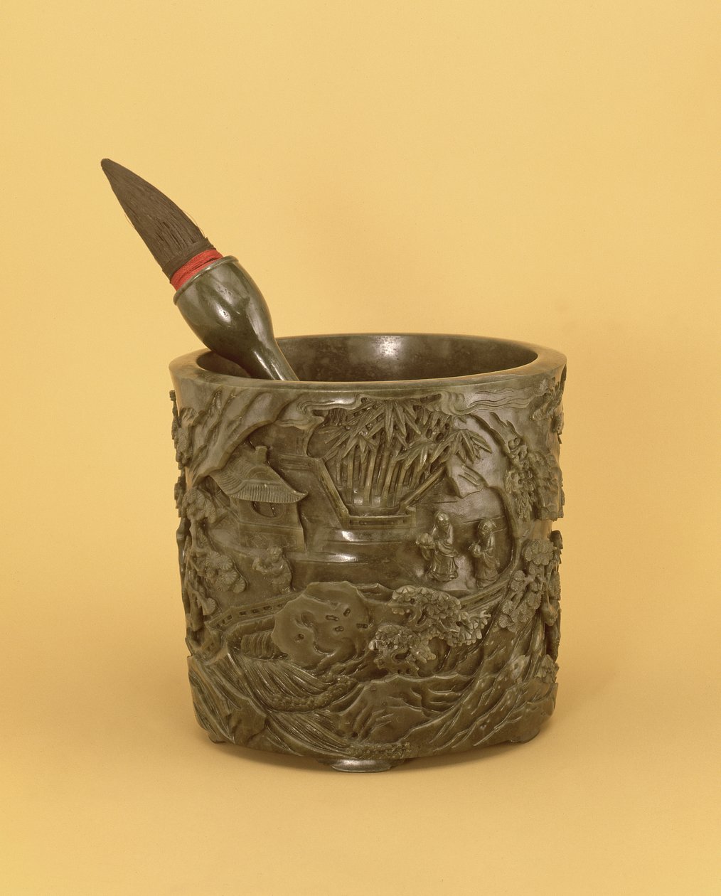 Scholars borsthållare och borste, Qianlong Period (1736-95) (nefritjade) (se även 394818) av Chinese School