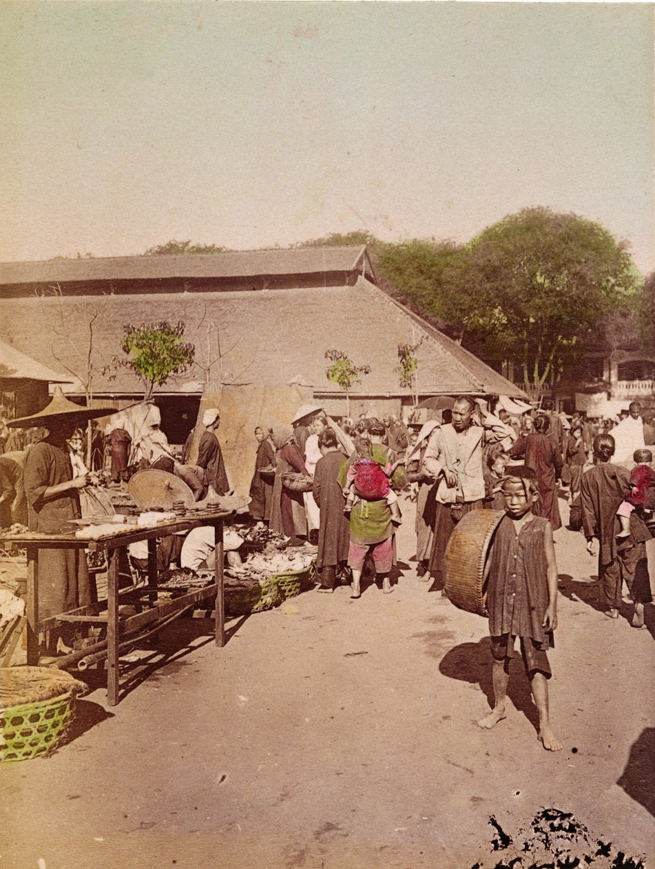 A Market in Tonkin, ca 1899-1900 (färgat foto) av Chinese School