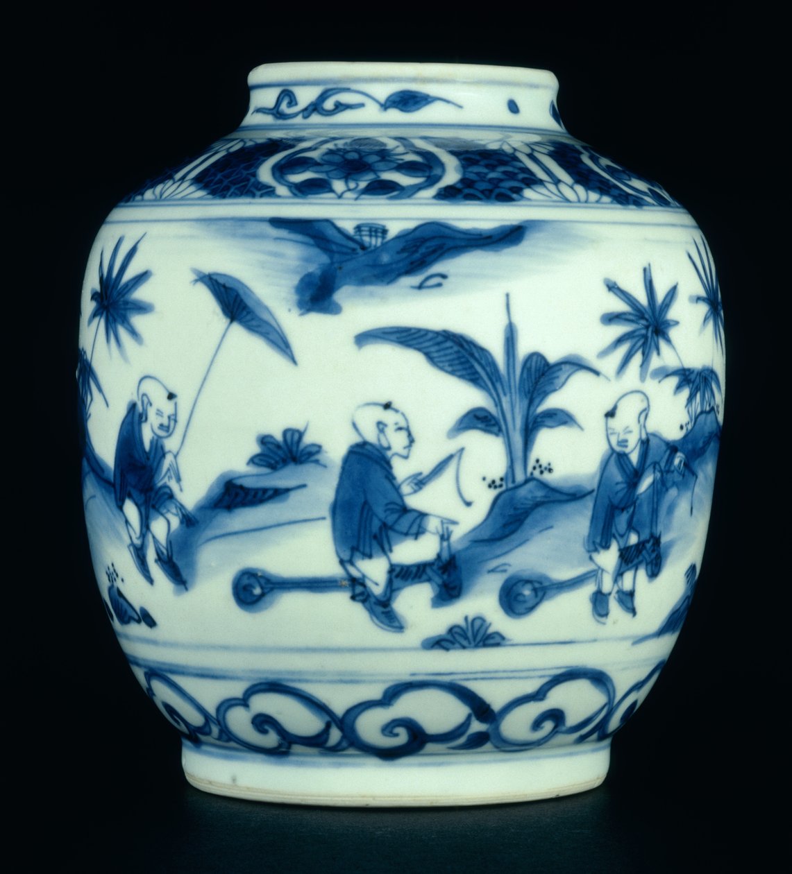 Blå och vit burk målad med pojkar som leker på hobbyhästar, Wanli eller Chongzheng, 1600-30 (porslin) (se 206093, 206095, 206096) av Chinese School