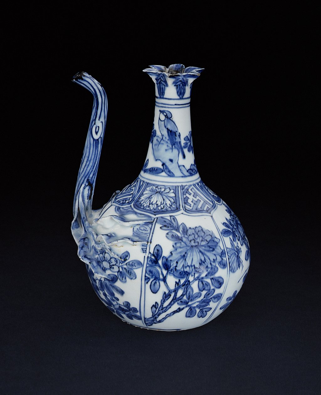 Blå och vit kraak granatäpple målad med fåglar och blommor, Wanli, 1580-1600 (porslin) av Chinese School