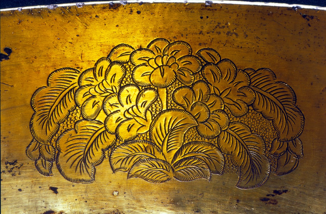 Detalj från en graverad bassäng, Tangdynastin (förgylld silver) (se 206714) av Chinese School