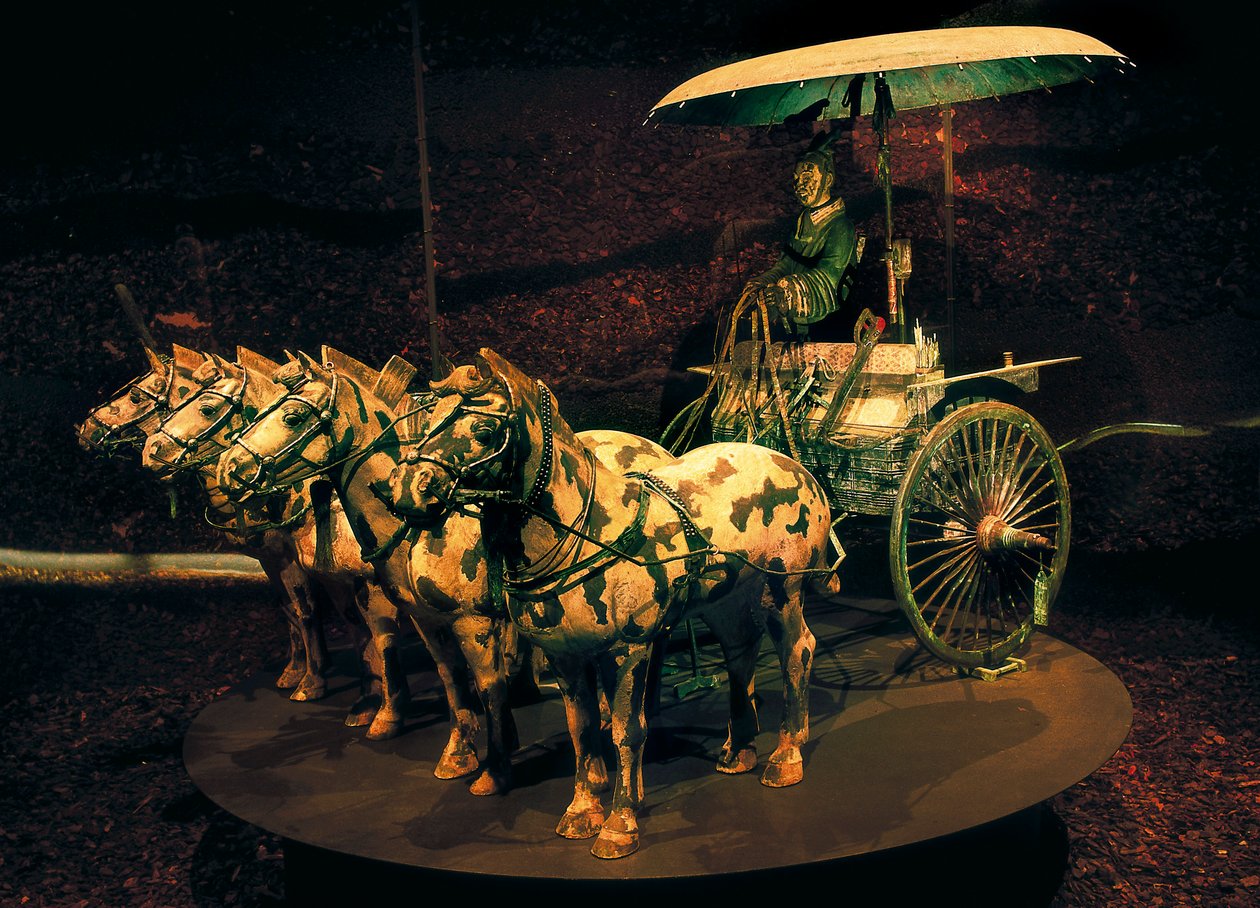 Quadriga, Qindynastin, 221-206 f.Kr. (bronsskulptur) av Chinese School
