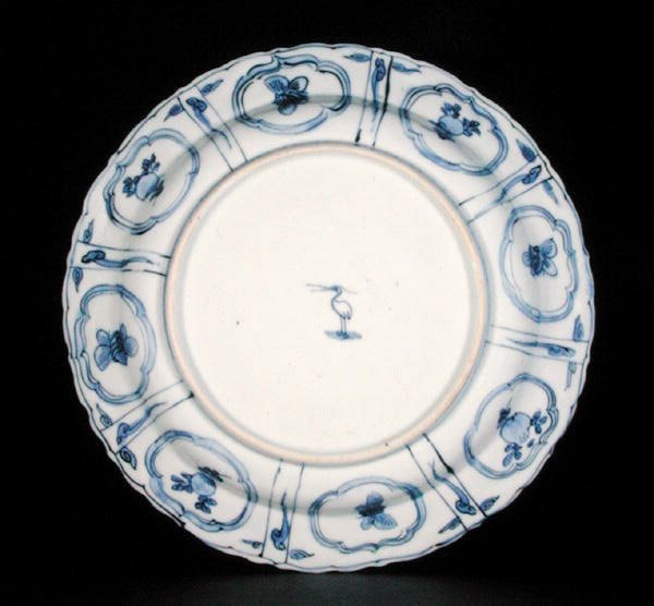 Undersidan av en blå och vit kraak tallrik, Egret märke, Wanli, 1595-1605 (porslin) (se 205990) av Chinese School Chinese School