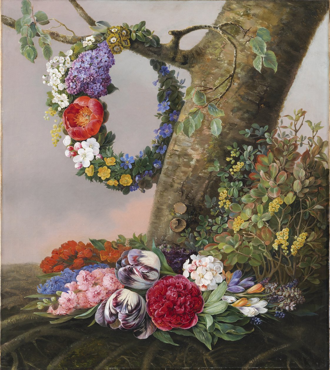 En bukett blommor vid foten av ett träd. På en gren hänger en krans av blommor av Christine Løvmand