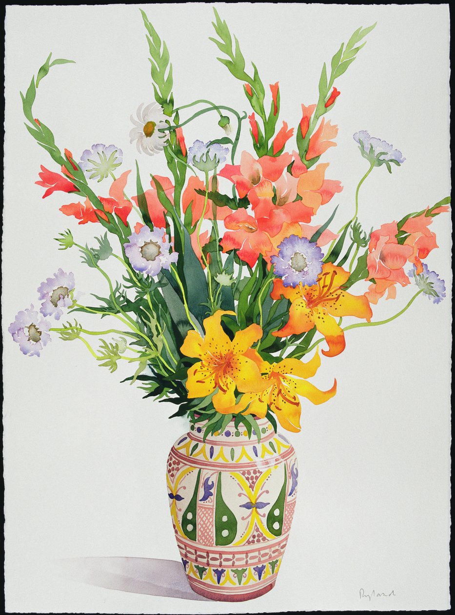 Orange och blå blommor i en marockansk vas (wc) av Christopher Ryland