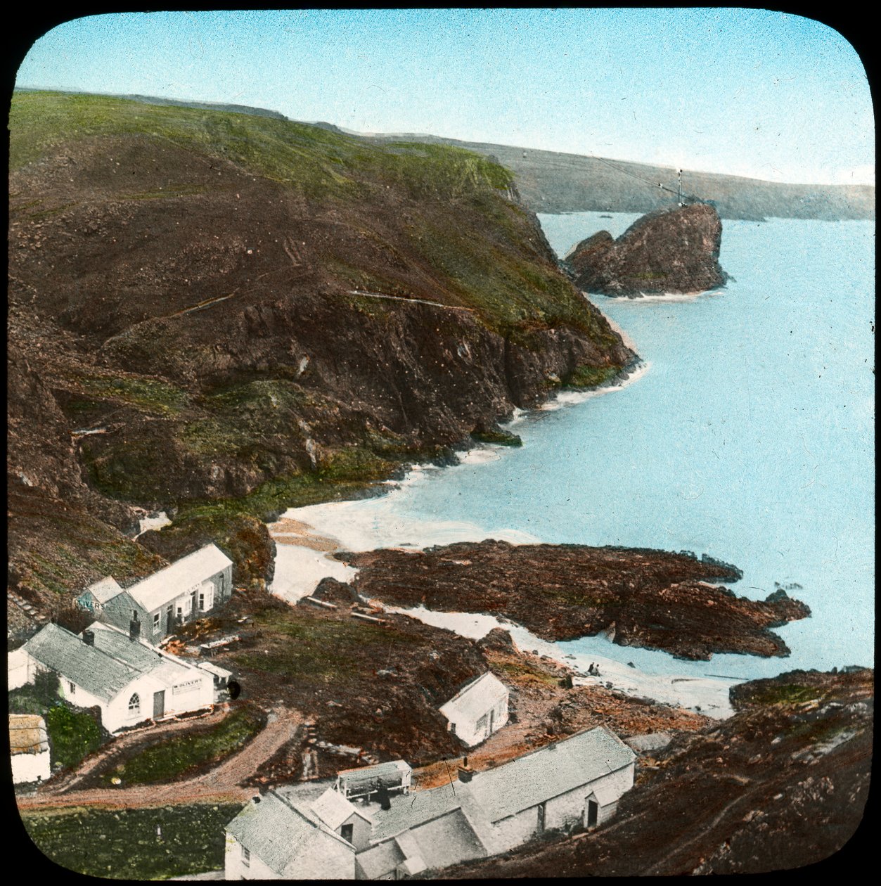 Kynance Cove och by, Cornwall, sent 1800-tal eller tidigt 1900-tal. av Church Army Lantern Department