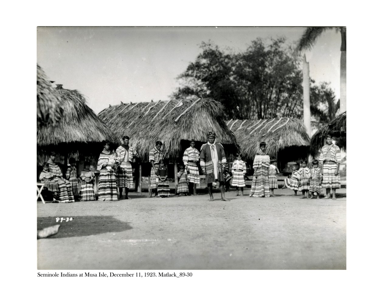 Seminole-indianer på Musa Isle, 11 december 1923 av Claude C. Matlack
