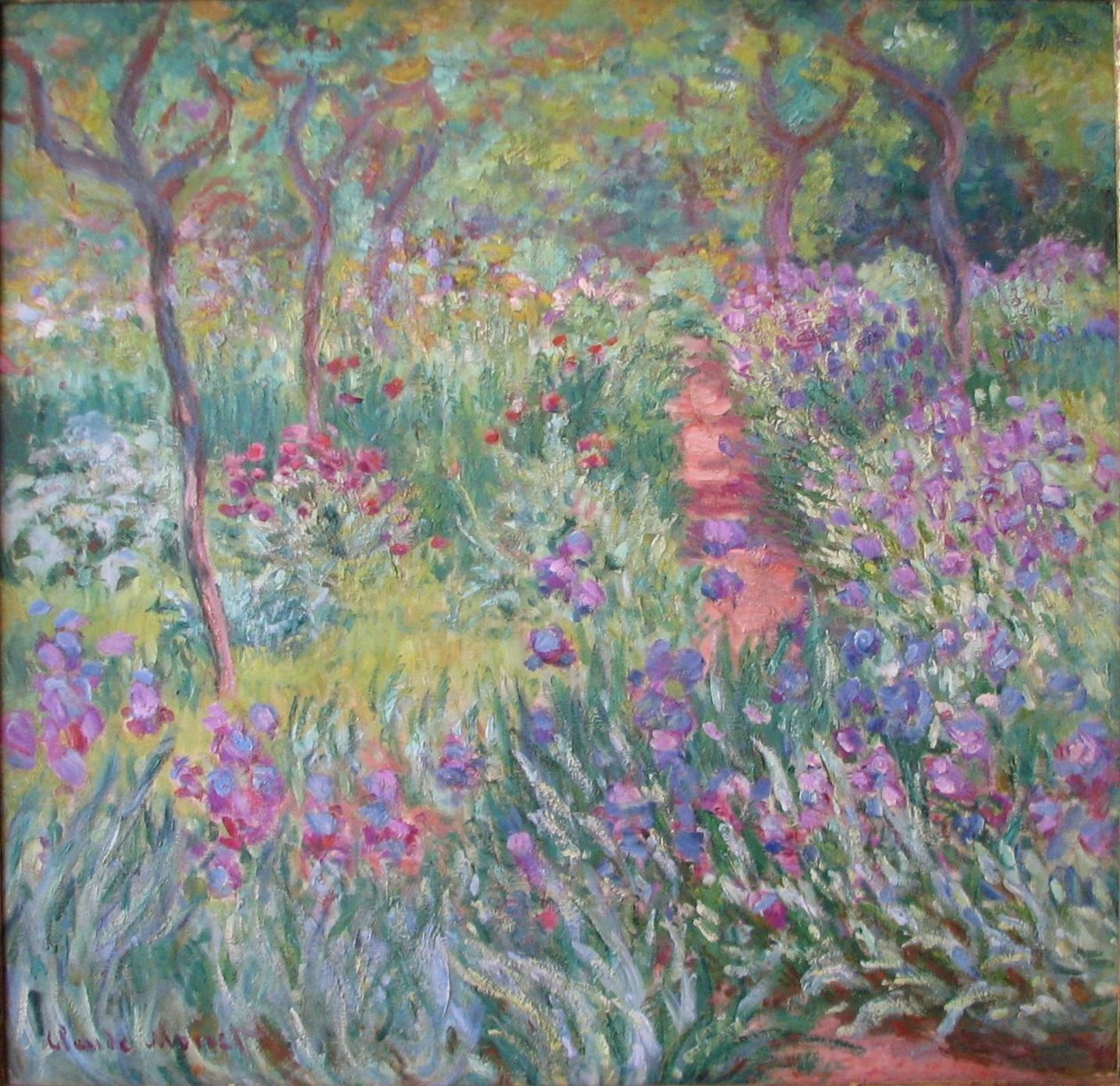 The Artists Garden at Giverny. av Claude Monet