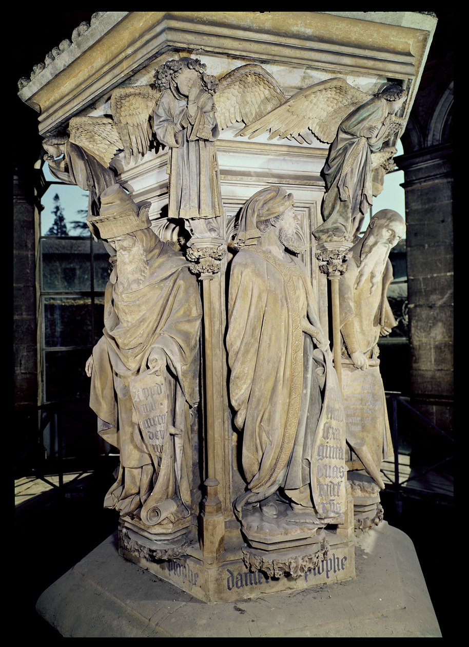 Moses brunn, detalj som visar den sexkantiga piedestalen med figurerna av Daniel (mitten) och Zacharias (vänster) 1395-1404 av Claus and Malouel, Jean Sluter