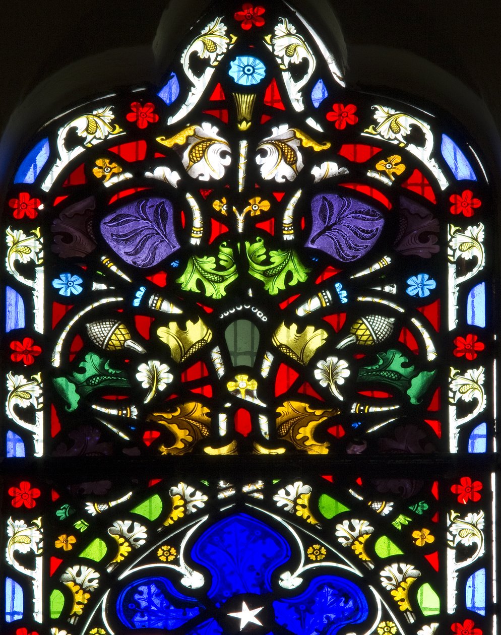 Blommig detalj, c.1858 av Clayton and Bell Clayton and Bell