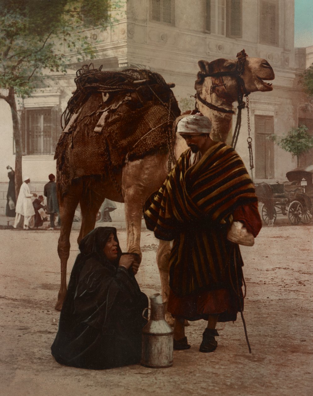 En beduin och hans fru på marknaden av Company Photoglob