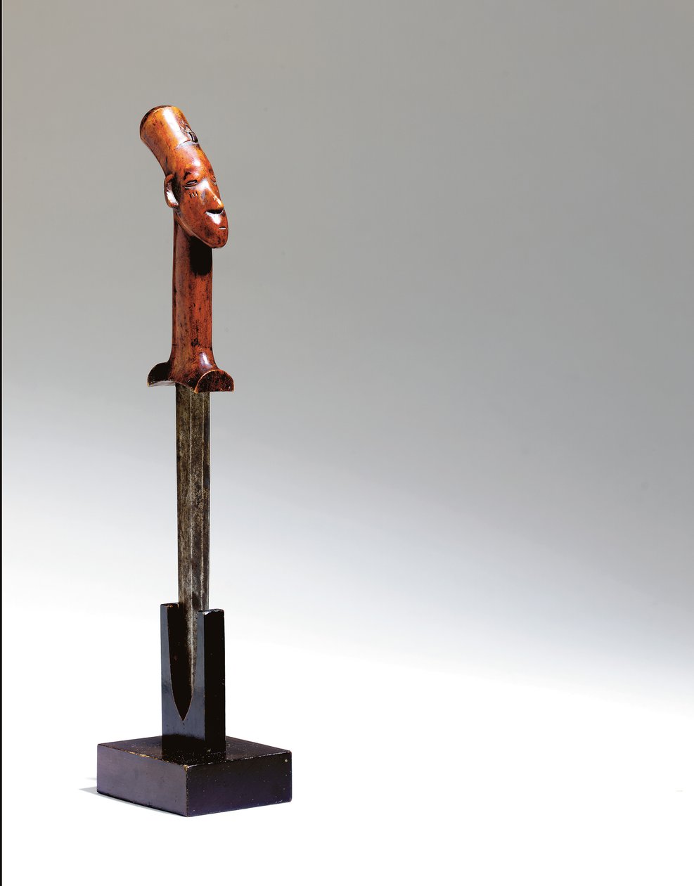 Mangbetu kniv (trä och metall) av Congolese Congolese