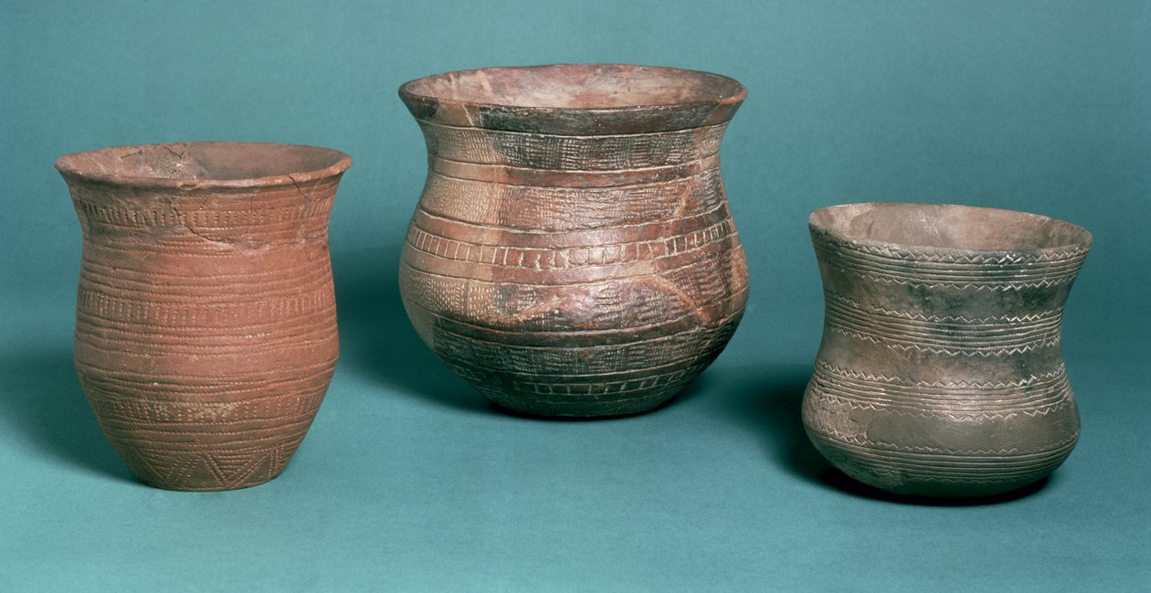 Bägare, från Los Millares i Spanien, Stanton Harcourt i Oxfordshire och Ungern, kopparålder, ca 2000 f.Kr. (keramik) av Copper Age