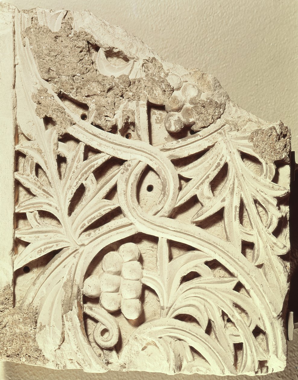 Fragment av en fris, från klostret Apa Jeremias, Sakkara (kalksten) av Coptic Coptic