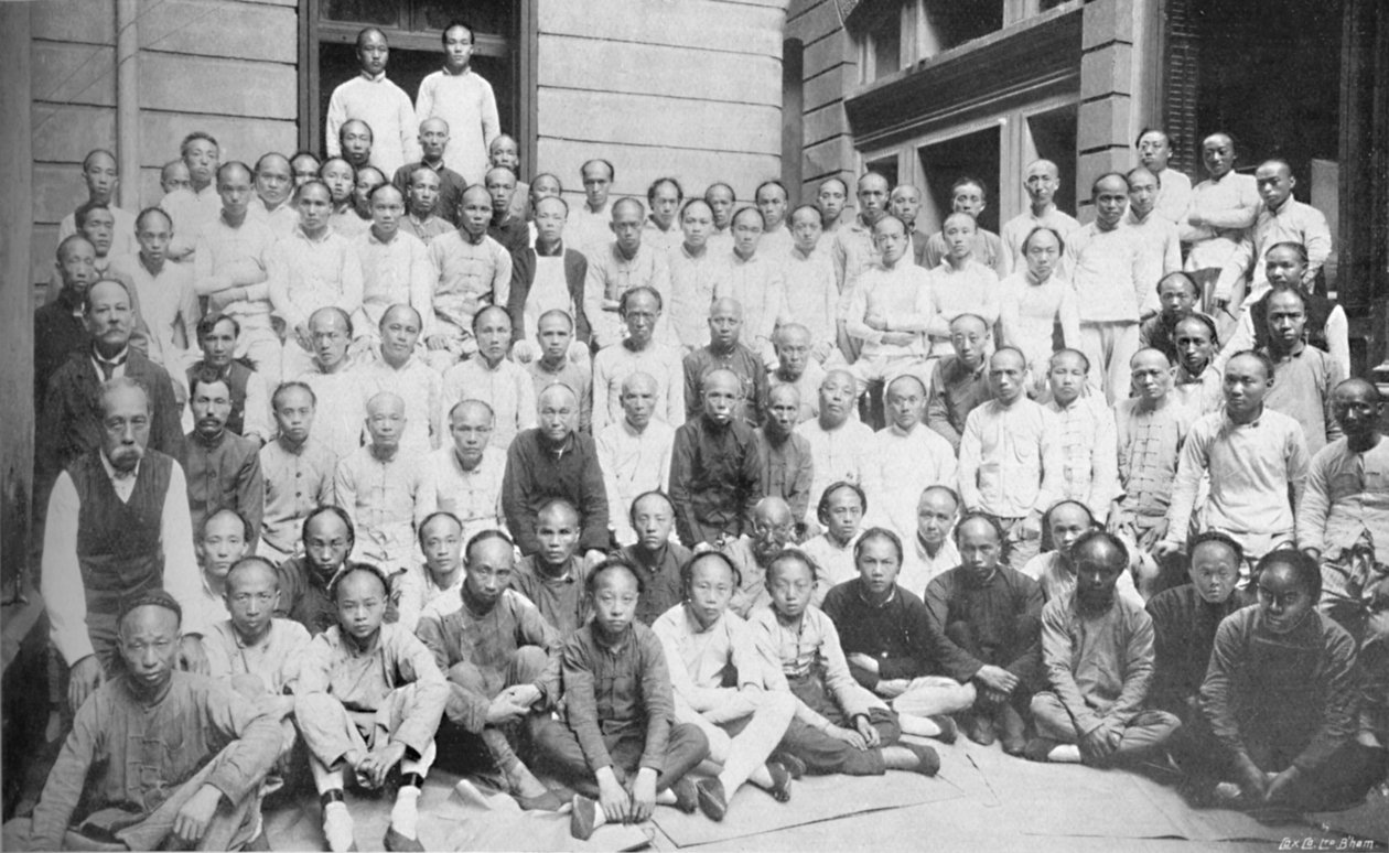 Kompositörer och pressmän, North China Daily News Office, 1910 av Cox Company Ltd