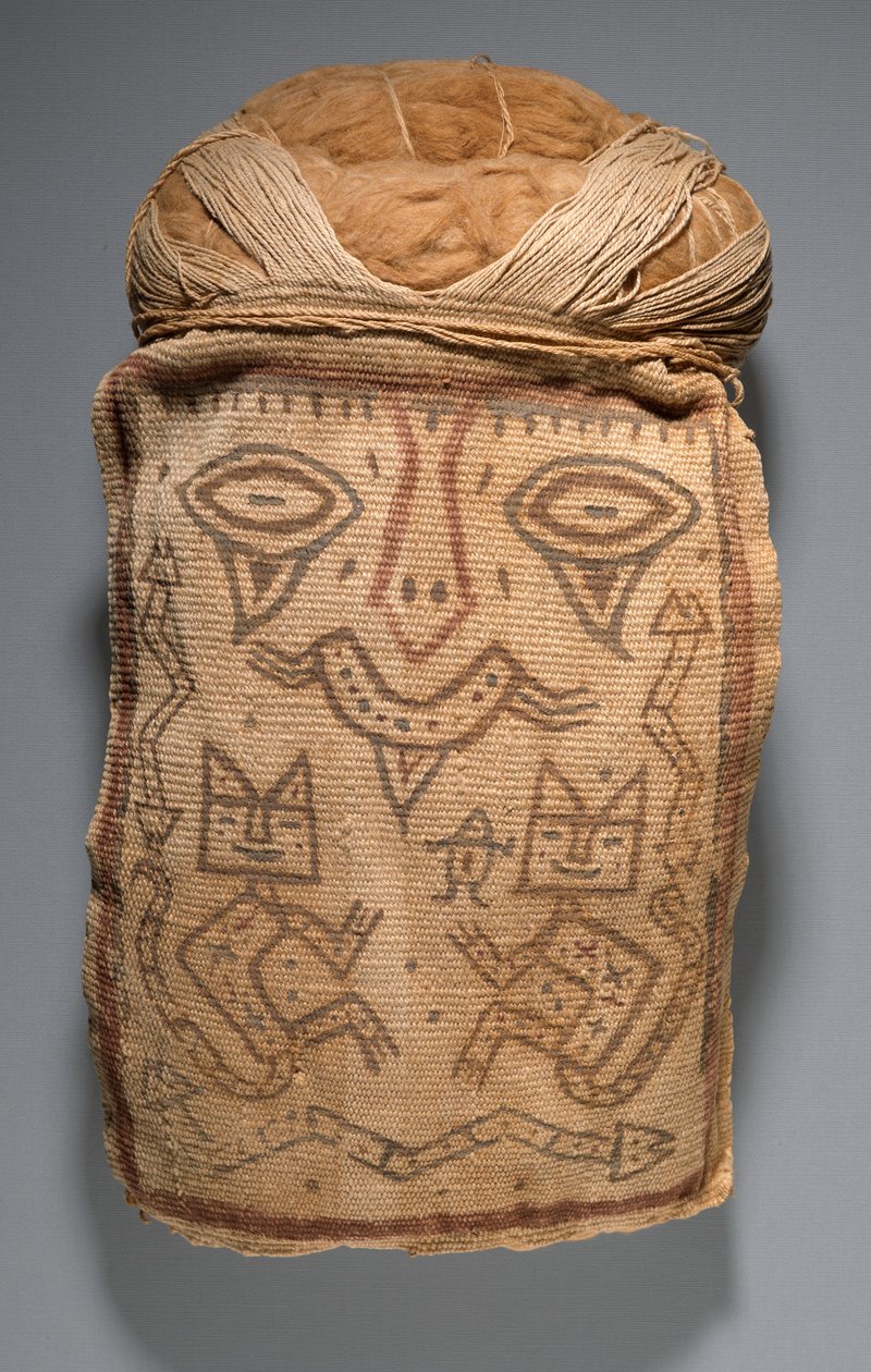 Falskt huvud för gravbunt eller mumiemask, 200-100 f.Kr. (bomull och pigment) av Culture Paracas
