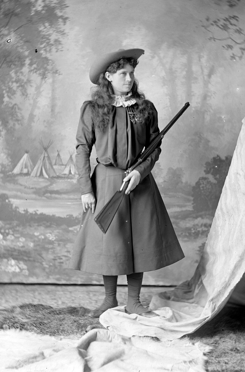 Annie Oakley, ca 1897-1926 av David Frances Barry