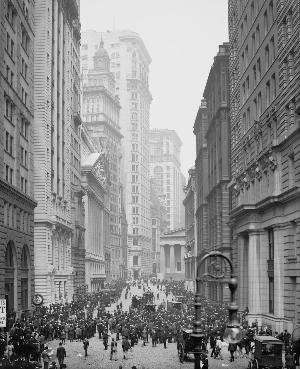 Broad Street, New York City, ca 1905 av Detroit Publishing Co.
