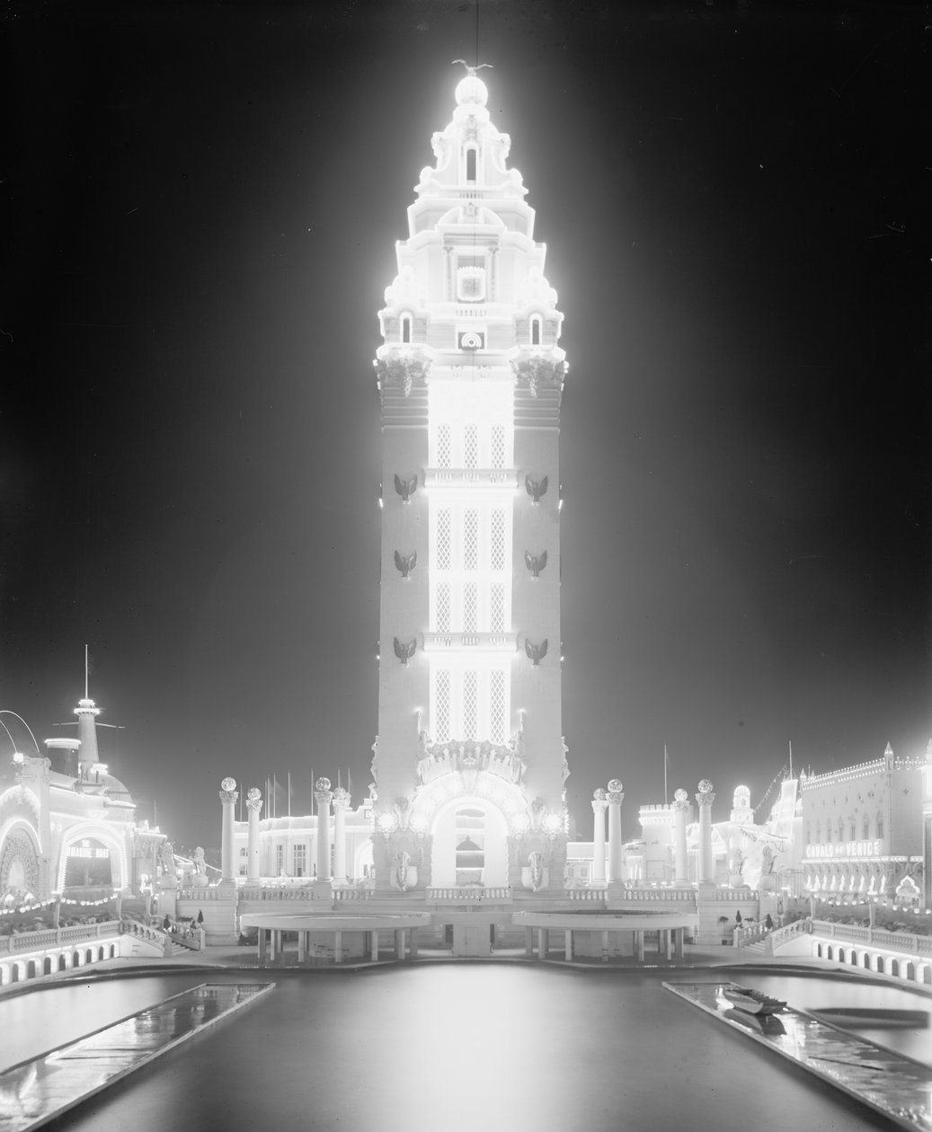 Drömland på natten, Coney Island, New York City, ca 1905 (s/v foto) av Detroit Publishing Co.