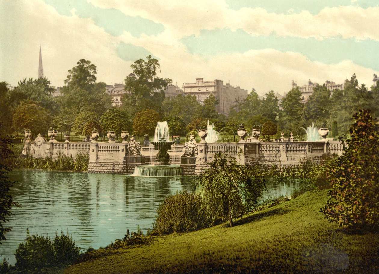 Fontäner vid Kensington Gardens, London, ca 1890-1900 av Detroit Publishing Co.
