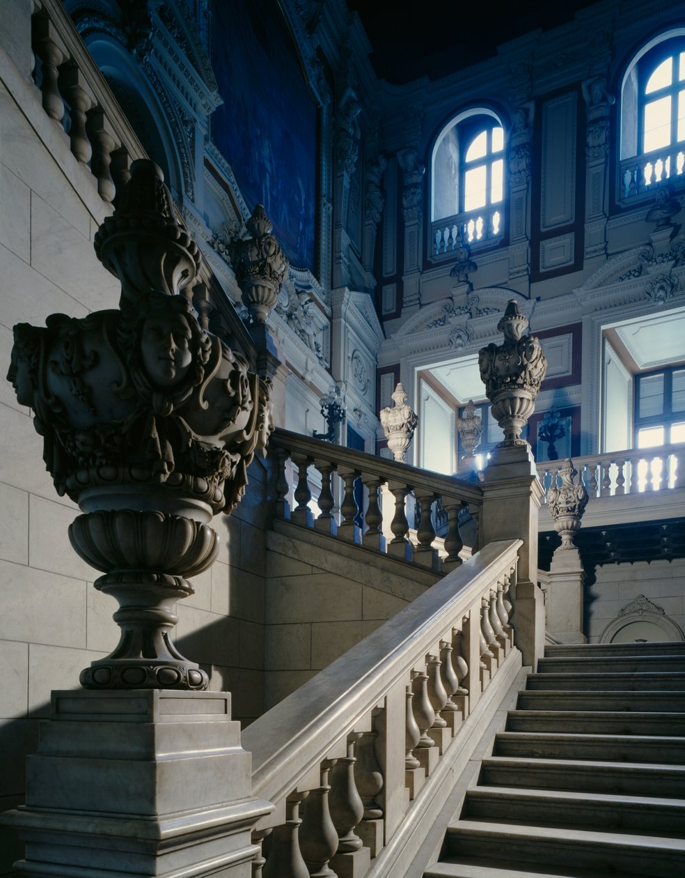 Glimt av Grand Staircase of Honor av Domenico Ferri (1864-1865), Kungliga palatset (Palazzo Reale), Turin (UNESCO:s världsarvslista av Domenico Ferri