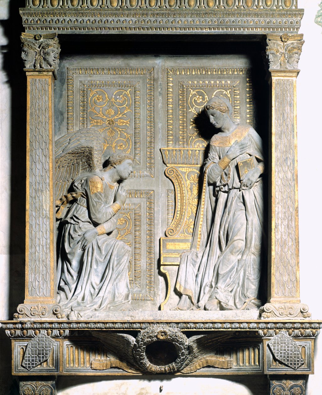 Förkunnelse, av Donatello (ca 1386-1466), Basilica di Santa Croce (Basilica di Santa Croce) i Florens , Toscana av Donatello
