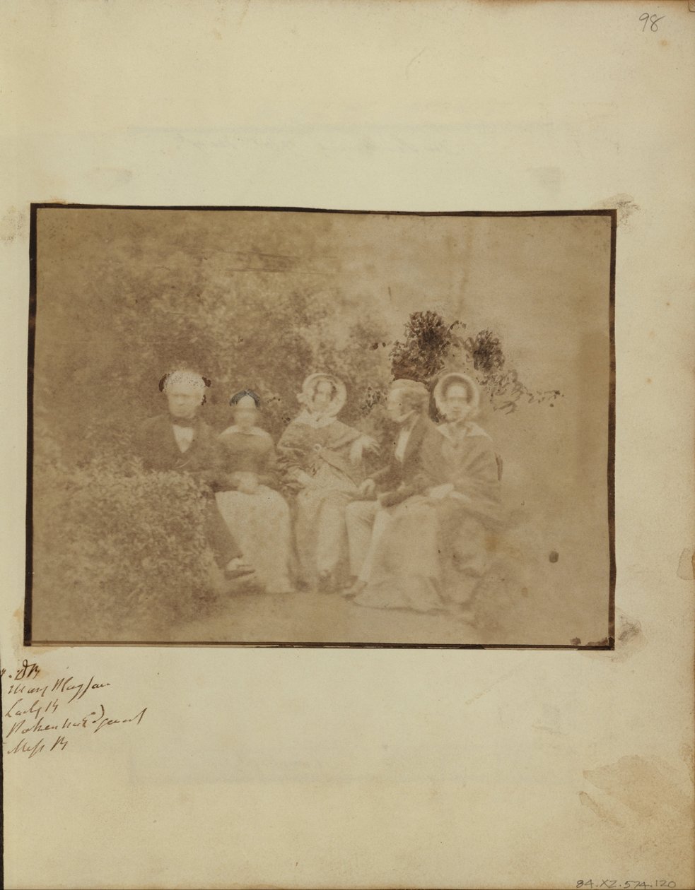 Sir David Brewster med Miss Mary Playfair, Lady Brewster, Mr. Pakenham Edgeworth och Miss Brewster av Dr. John Adamson
