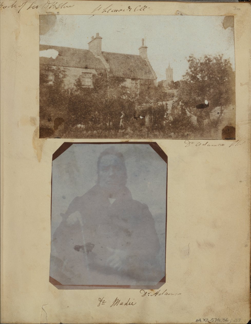 Sir David Brewsters trädgård med katedralens västra torn i bakgrunden av Dr. John Adamson