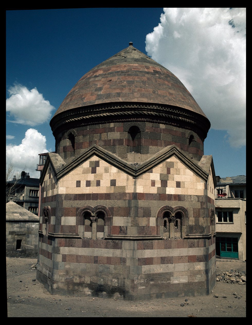 Sultan Turbesis oktagonala mausoleum av Dynasty Seljuq