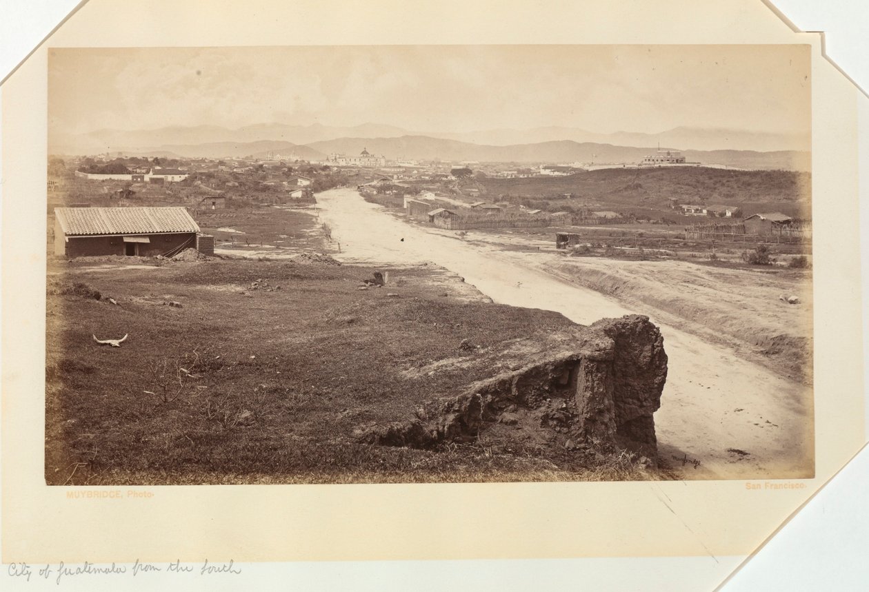 Staden Guatemala från söder av Eadweard Muybridge