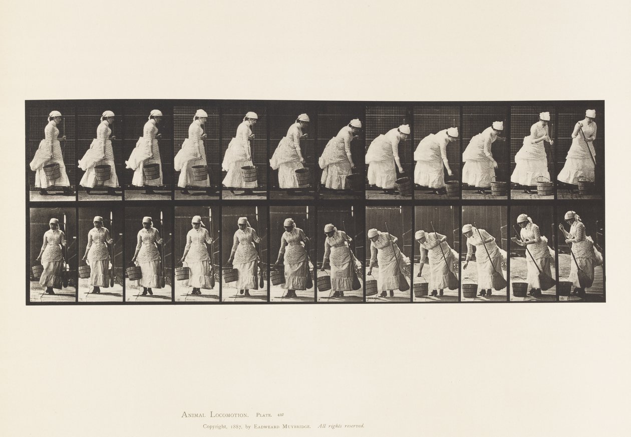 Plåt 437. Ställer ner hinken och förbereder sopa av Eadweard Muybridge