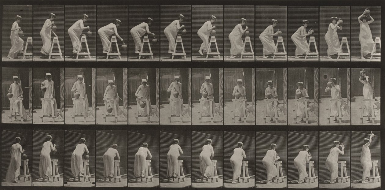 Plansch nummer 216. Böjer sig för att fylla en vattenkruka och placerar den på huvudet av Eadweard Muybridge