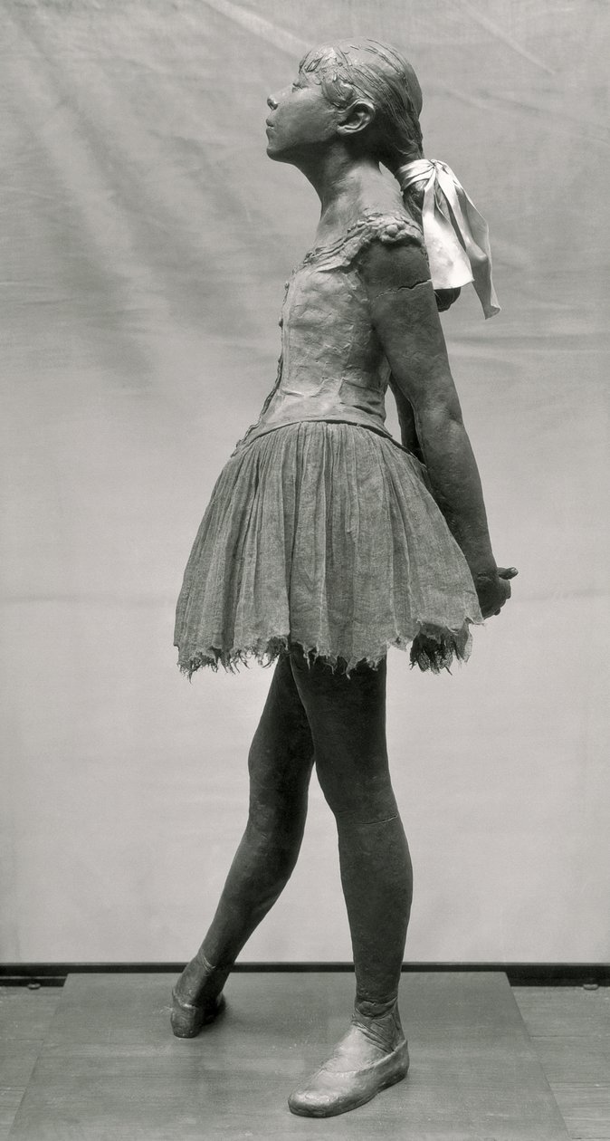 Little Dancer, 14 år (polykrom brons, muslin, satin och träbas) (se även 100777 och 100778) av Edgar Degas