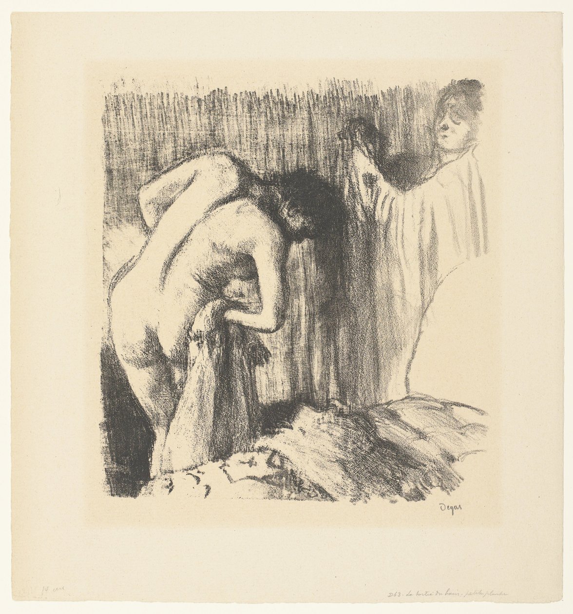 Kvinnan torkar av sig efter hennes bad och får kläder av kvinnan La Sortie du bain av Edgar Degas