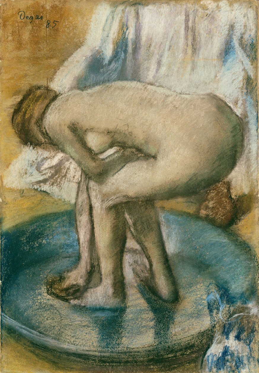 Kvinna som badar i ett grunt badkar, 1885 (Träkol och pastell på ljusgrönt vävt papper lagt på silkesbultar) av Edgar Degas