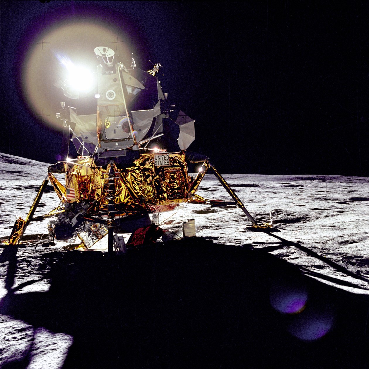 Antares på Fra Mauro Highlands, månens yta, 1971. av Edgar Mitchell