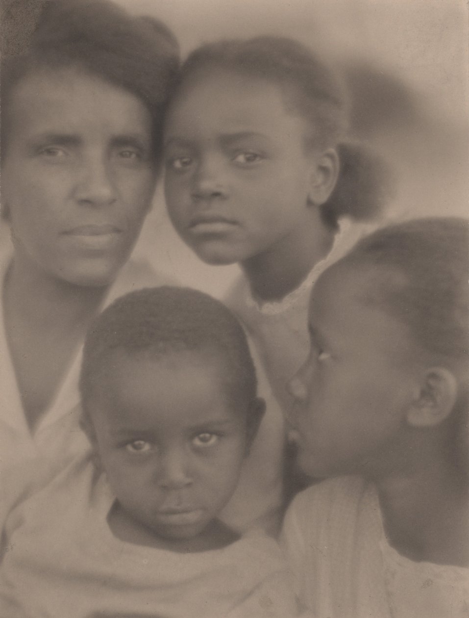 Porträtt av en familj av Edith R. Wilson