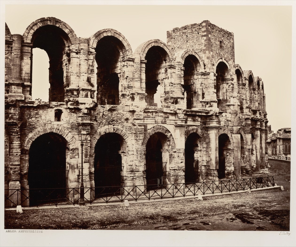 Arles, amfiteater av Édouard Baldus