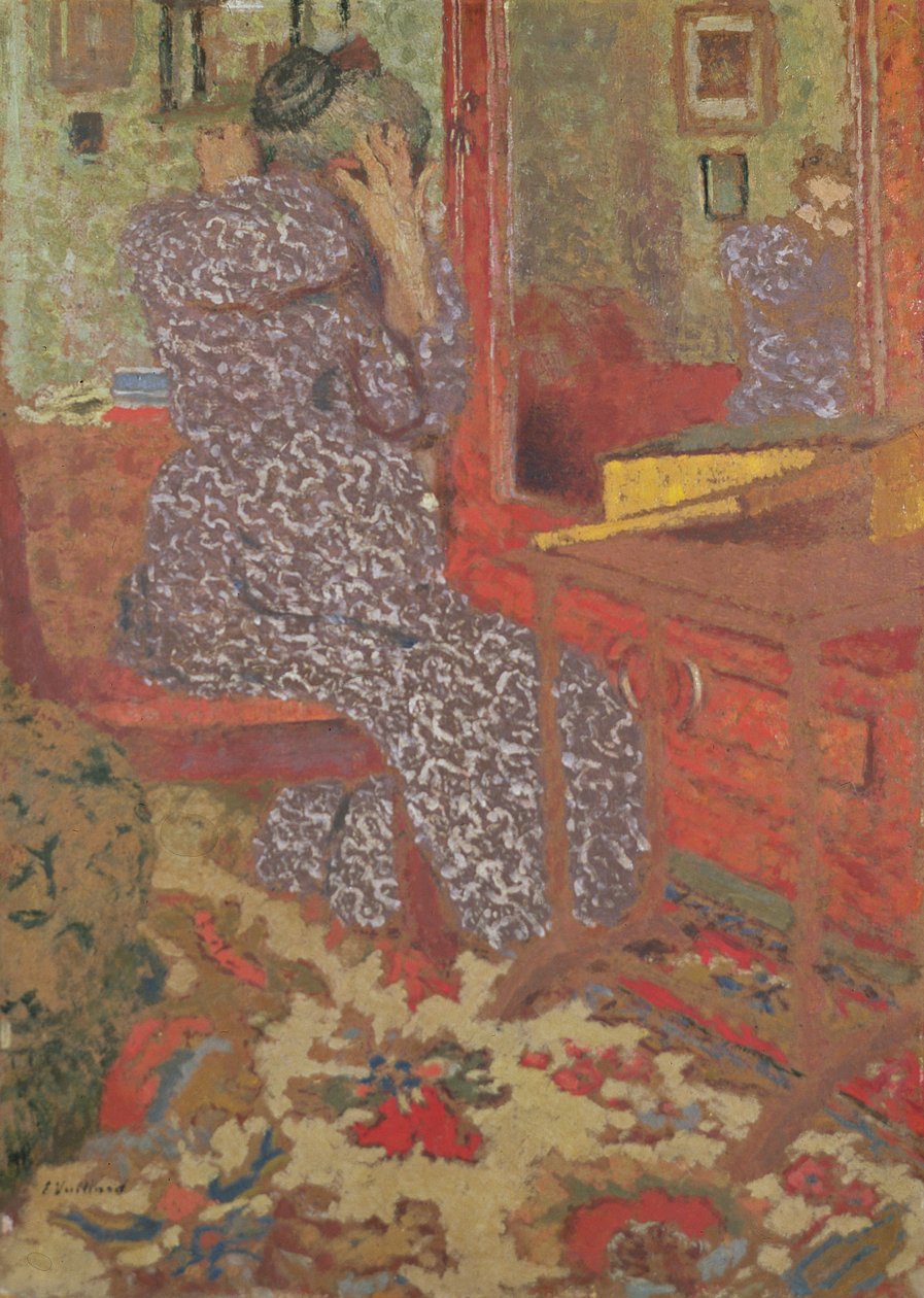 Madame Vuillard arrangerar sitt hår, 1900 (bräda) av Edouard Vuillard