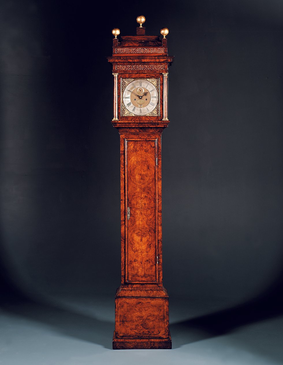 Queen Anne långfodrad klocka, nr. 463 av Edward Banger