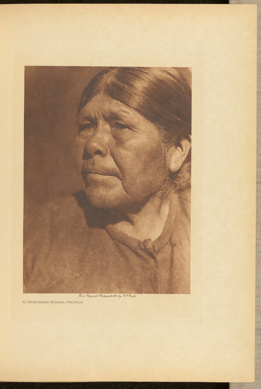 En kvinna från Chukchansi - Profil av Edward S. Curtis