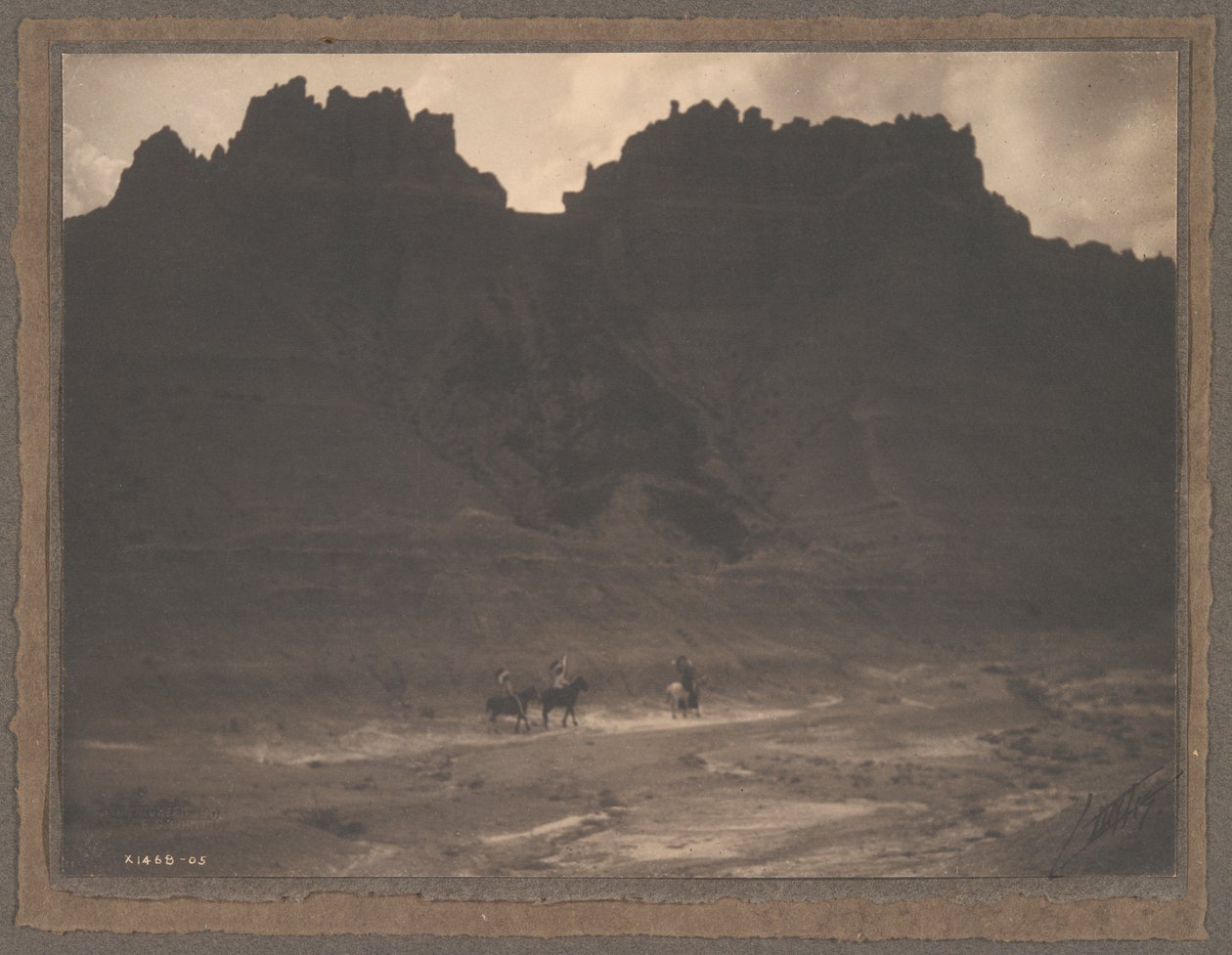 I skuggan av klippan av Edward S. Curtis