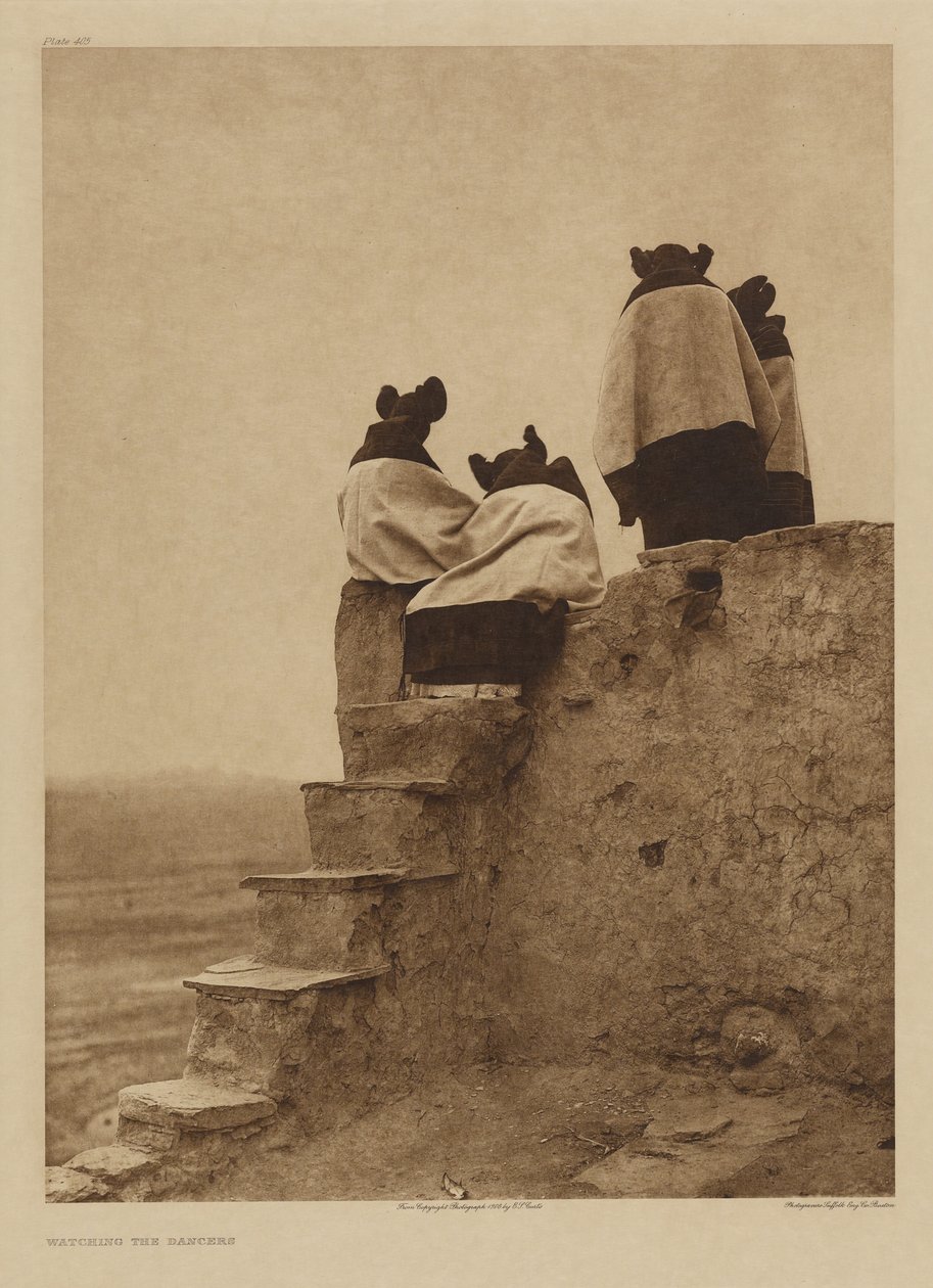 Betraktar dansarna av Edward S. Curtis