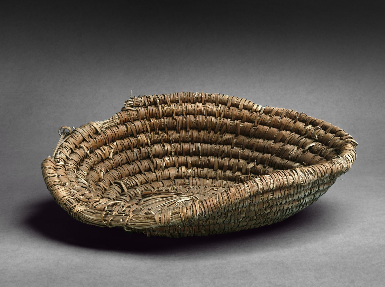 Cirkulär rullad korg (brun rusa) av Egyptian