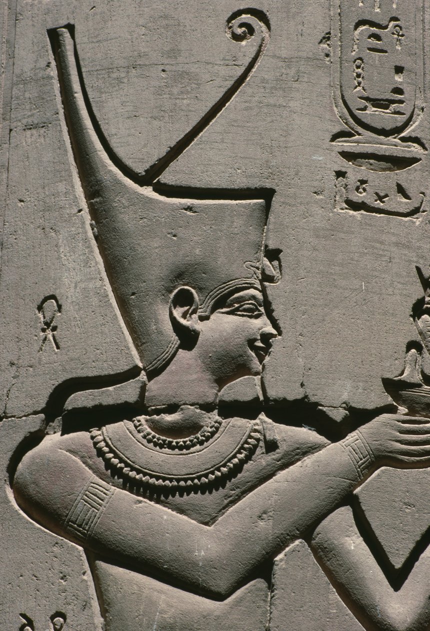 Detalj av en relief, farao kalksten av Egyptian