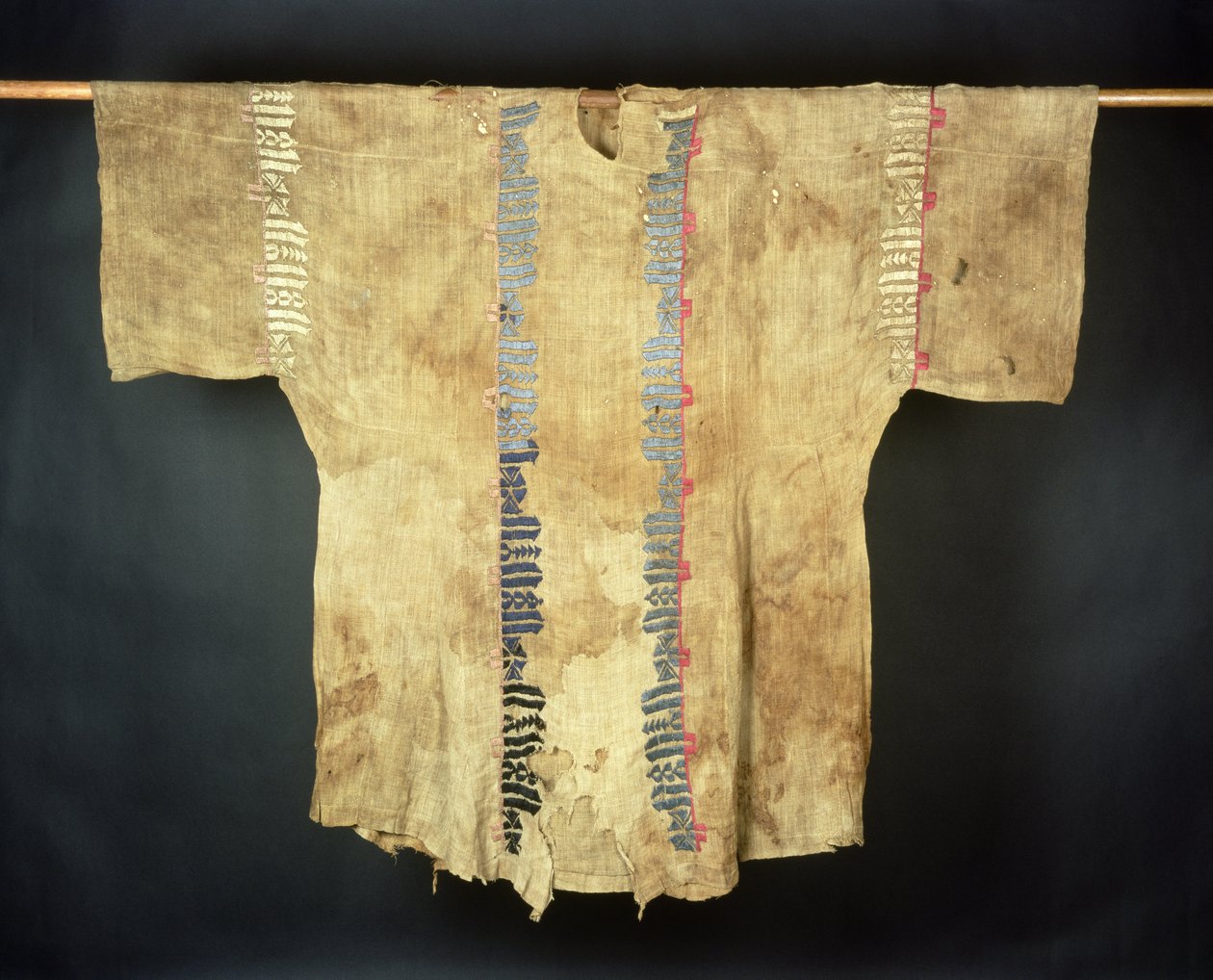 Tunika, ca 1020 (broderat linne) av Egyptian